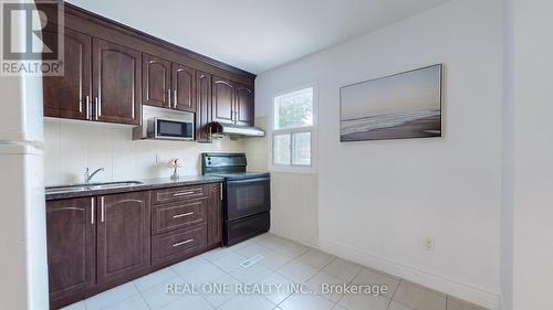 250 Bathurst Street, Toronto, ON - Indoor Photo Showing Kitchen