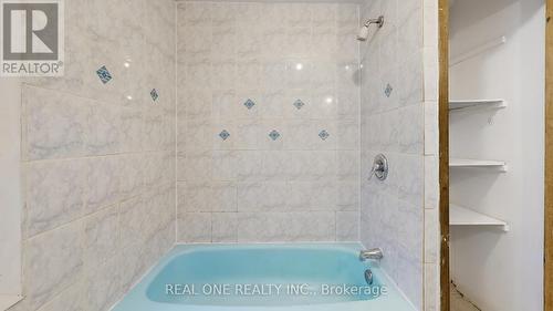 250 Bathurst Street, Toronto (Trinity-Bellwoods), ON - Indoor Photo Showing Bathroom