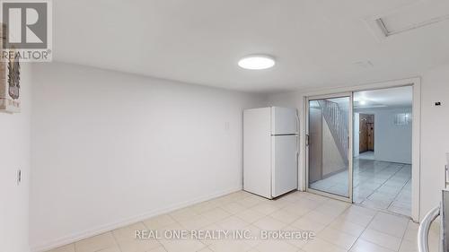 250 Bathurst Street, Toronto, ON - Indoor Photo Showing Other Room