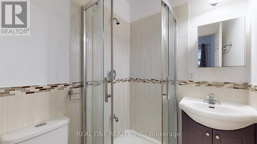 250 Bathurst Street, Toronto (Trinity-Bellwoods), ON - Indoor Photo Showing Bathroom