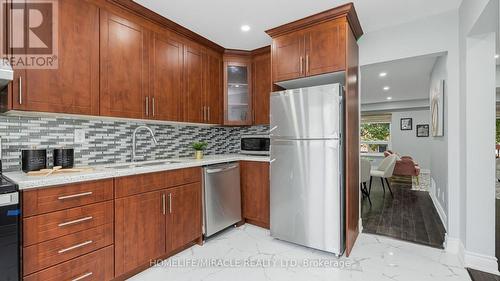 53 Moregate Crescent, Brampton, ON - Indoor Photo Showing Kitchen