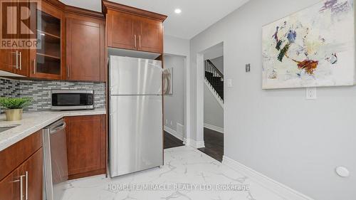 53 Moregate Crescent, Brampton, ON - Indoor Photo Showing Kitchen