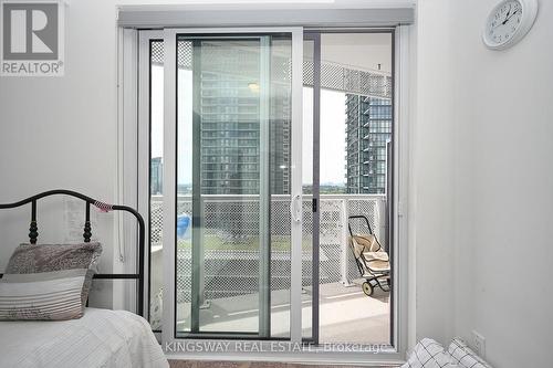 1410 - 4065 Confederation Parkway, Mississauga (City Centre), ON - Indoor Photo Showing Bedroom