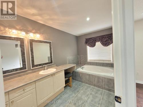 1550 Clark Boulevard, Milton (Beaty), ON - Indoor Photo Showing Bathroom