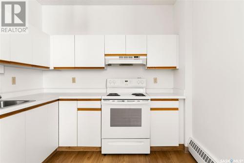 102 3225 13Th Avenue, Regina, SK - Indoor Photo Showing Kitchen