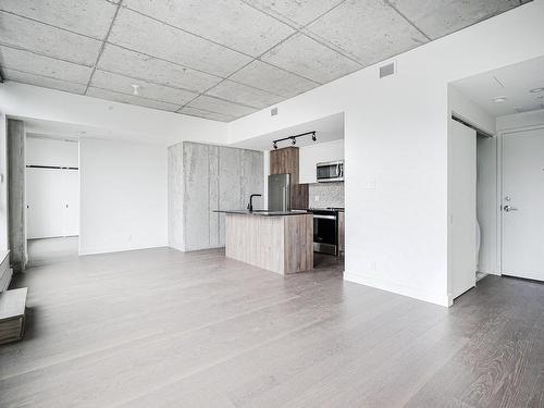 Dining room - 714-200 Boul. Marcel-Laurin, Montréal (Saint-Laurent), QC - Indoor Photo Showing Kitchen