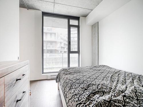 Master bedroom - 224-200 Boul. Marcel-Laurin, Montréal (Saint-Laurent), QC - Indoor Photo Showing Bedroom