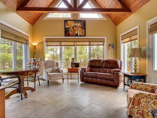 Solarium - 500 Rue Des Rosiers, Sainte-Adèle, QC - Indoor Photo Showing Living Room