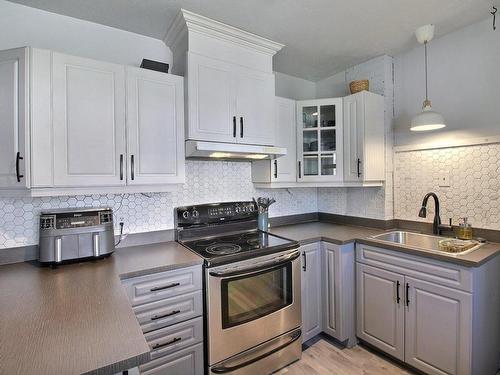 Cuisine - 370 Rue Merry N., Magog, QC - Indoor Photo Showing Kitchen With Double Sink