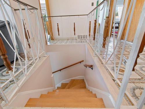 Staircase - 5390 Rue Des Clairières, Montréal (Saint-Léonard), QC - Indoor Photo Showing Other Room