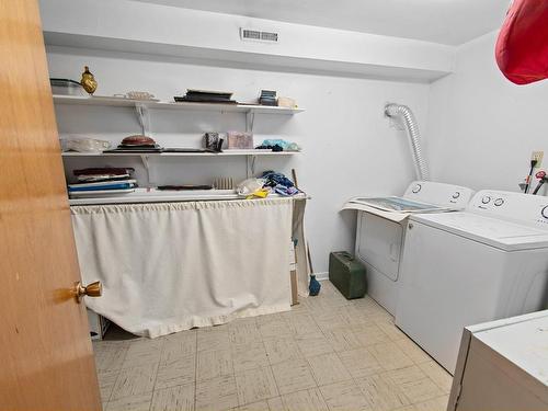 Laundry room - 5390 Rue Des Clairières, Montréal (Saint-Léonard), QC - Indoor Photo Showing Laundry Room