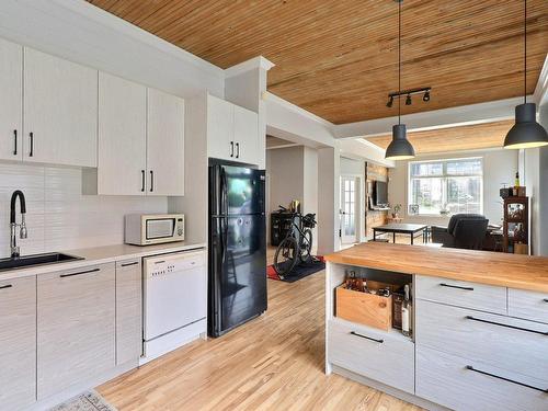 Cuisine - 11-65 Rue Richelieu, Saint-Jean-Sur-Richelieu, QC - Indoor Photo Showing Kitchen