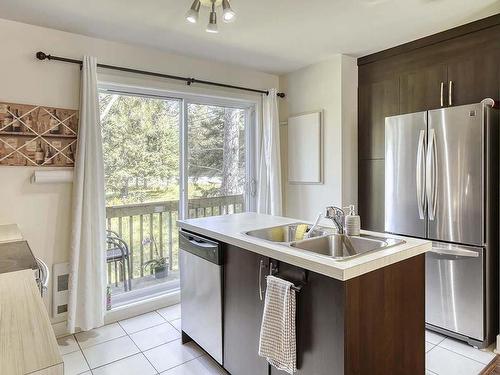 Cuisine - 4-1297 Rue Labelle, Mont-Tremblant, QC - Indoor Photo Showing Kitchen With Double Sink