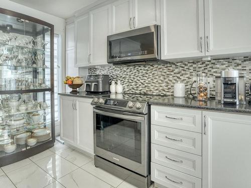 Cuisine - 26A 36E Avenue, Bois-Des-Filion, QC - Indoor Photo Showing Kitchen With Upgraded Kitchen