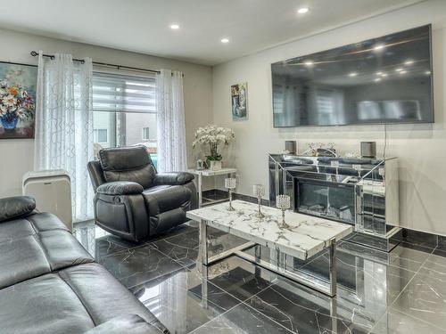 Salon - 26A 36E Avenue, Bois-Des-Filion, QC - Indoor Photo Showing Living Room