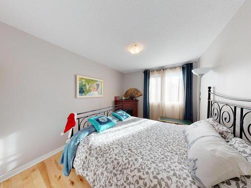 Chambre Ã Â coucher - 76 Rue Des Capucines, Gatineau (Hull), QC - Indoor Photo Showing Bedroom