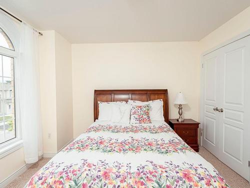 10 Shapland Cres, Ajax, ON - Indoor Photo Showing Bedroom