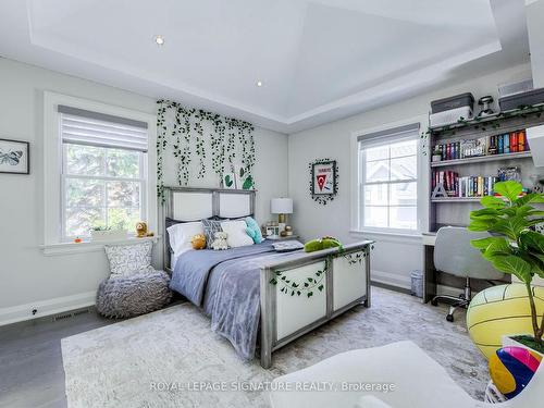 294 Robinson St, Oakville, ON - Indoor Photo Showing Bedroom