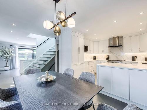 294 Robinson St, Oakville, ON - Indoor Photo Showing Kitchen