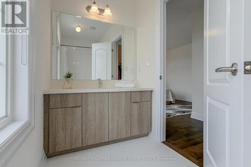 22 Kaleia Avenue, Aurora (Bayview Southeast), ON - Indoor Photo Showing Bathroom