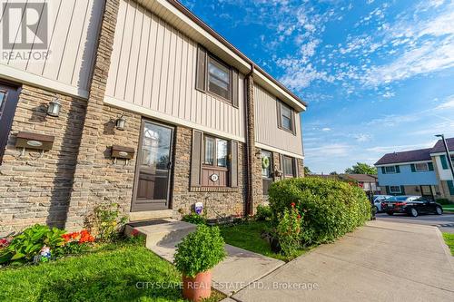 24 - 2779 Gananoque Drive, Mississauga (Meadowvale), ON - Outdoor