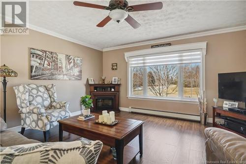 32 Moise, Rogersville, NB - Indoor Photo Showing Living Room