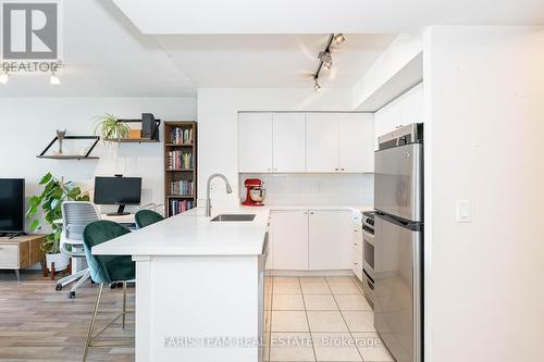 1107 - 50 Lynn Williams Street, Toronto (Niagara), ON - Indoor Photo Showing Kitchen