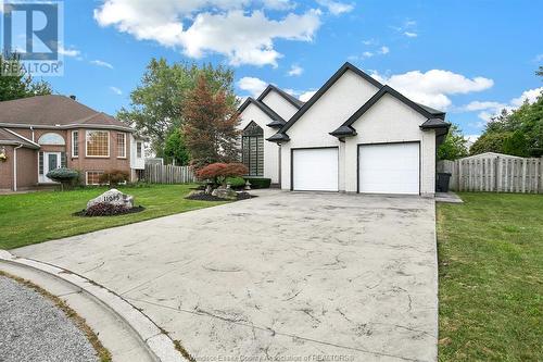 11089 Ancona Crescent, Windsor, ON - Outdoor