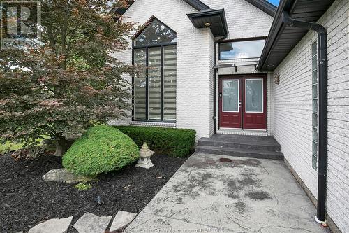 11089 Ancona Crescent, Windsor, ON - Outdoor