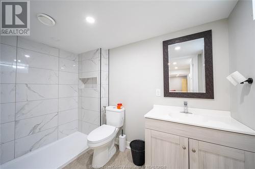 720 Cartier Drive, Windsor, ON - Indoor Photo Showing Bathroom