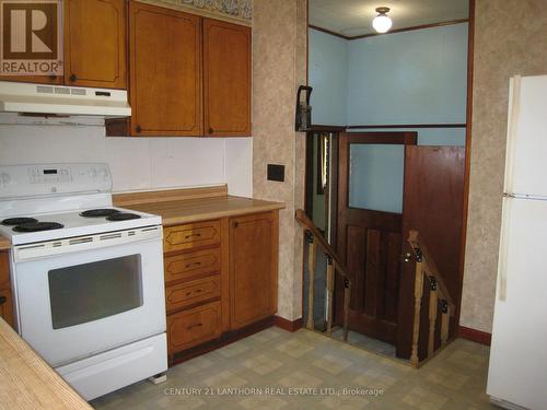 1194 County Rd 1, Prince Edward County (Bloomfield), ON - Indoor Photo Showing Kitchen