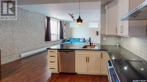 302 2128 Dewdney Avenue, Regina, SK - Indoor Photo Showing Kitchen