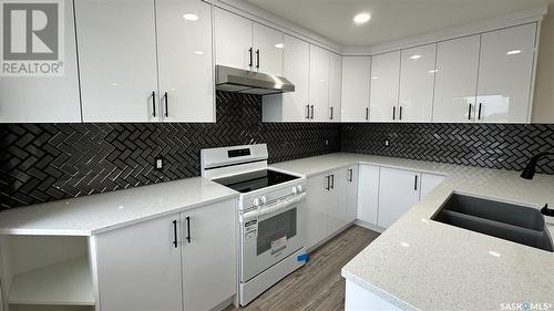 A And B 2200 Harvey Street, Regina, SK - Indoor Photo Showing Kitchen