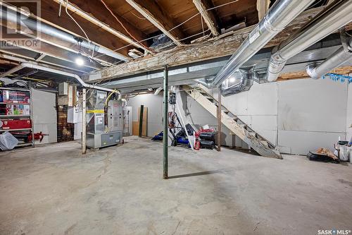 1131 Victoria Avenue, Regina, SK - Indoor Photo Showing Basement