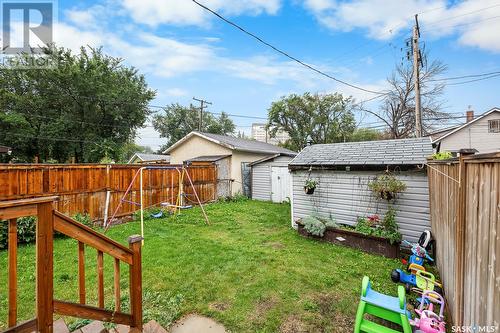 1131 Victoria Avenue, Regina, SK - Outdoor