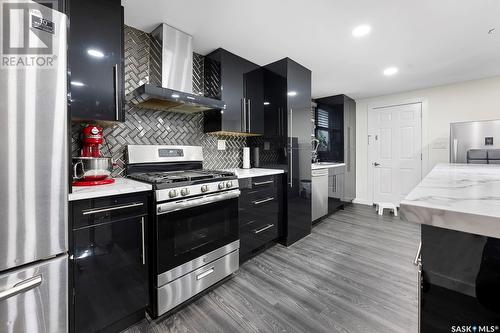 1131 Victoria Avenue, Regina, SK - Indoor Photo Showing Kitchen With Upgraded Kitchen