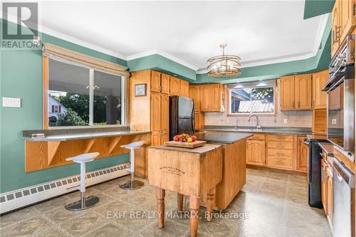 114 St  George West Street, North Glengarry, ON - Indoor Photo Showing Kitchen With Double Sink