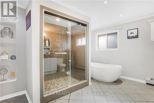 114 St  George West Street, North Glengarry, ON - Indoor Photo Showing Bathroom