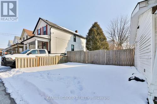 3 - 93 Mcmillan Drive, Oshawa, ON - Outdoor