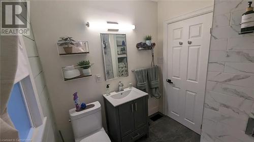 139 Elliott Street Unit# Upper, Cambridge, ON - Indoor Photo Showing Bathroom