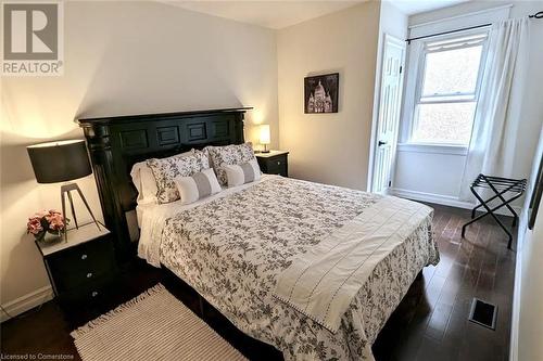 139 Elliott Street Unit# Upper, Cambridge, ON - Indoor Photo Showing Bedroom