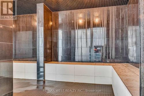 2308 - 15 Zorra Street, Toronto (Islington-City Centre West), ON - Indoor Photo Showing Bathroom