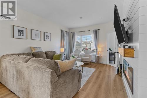 25 Leonard J Cowley Street, St. John'S, NL - Indoor Photo Showing Living Room