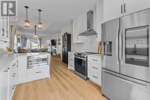 25 Leonard J Cowley Street, St. John'S, NL - Indoor Photo Showing Kitchen With Upgraded Kitchen