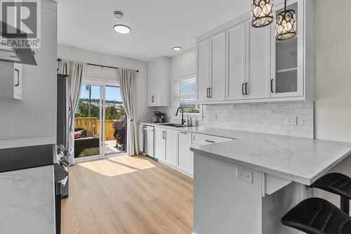 25 Leonard J Cowley Street, St. John'S, NL - Indoor Photo Showing Kitchen