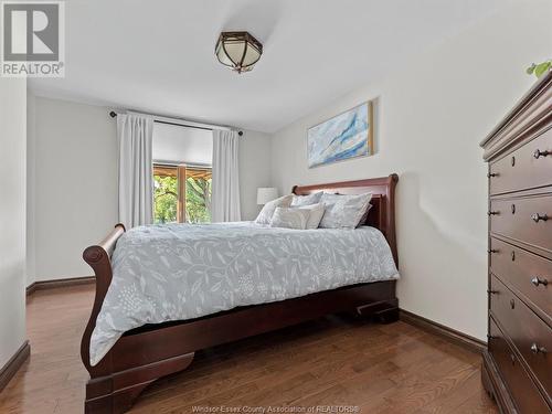 1190 Beals, Windsor, ON - Indoor Photo Showing Bedroom