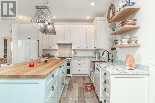 210 County Road 19, Prince Edward County (Ameliasburgh), ON - Indoor Photo Showing Kitchen With Upgraded Kitchen