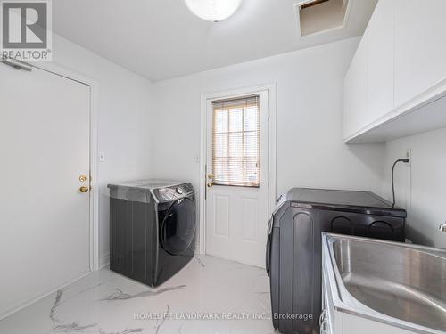 53 Highgrove Crescent, Richmond Hill, ON - Indoor Photo Showing Laundry Room