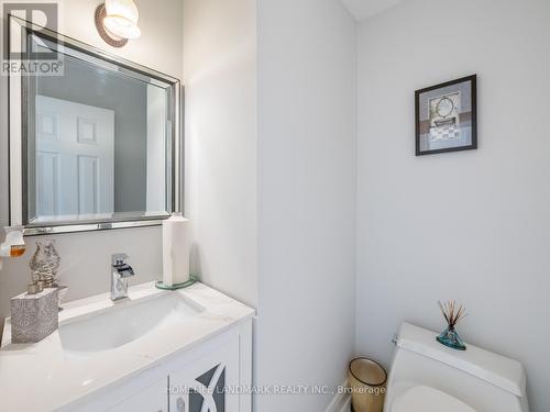 53 Highgrove Crescent, Richmond Hill, ON - Indoor Photo Showing Bathroom