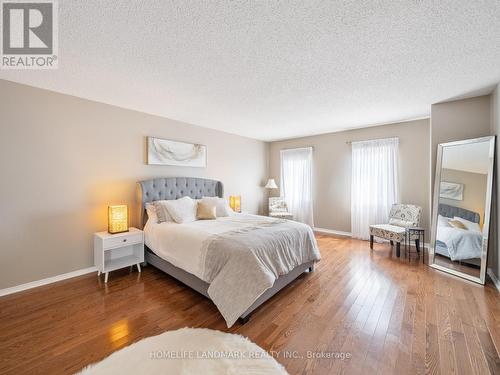 53 Highgrove Crescent, Richmond Hill, ON - Indoor Photo Showing Bedroom